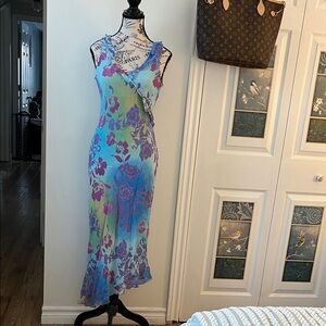 Floral Sleeveless Maxi Dress